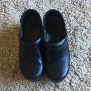 Dansko classic black 38 clog